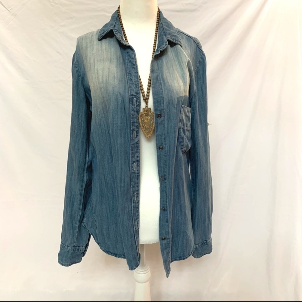 Anthropologie Cloth & Stone Blue Button Up - XS
